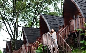 Welirang Forest Pacet Holiday Home